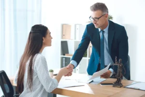 10 Questions to Ask a Divorce Lawyer Before Hiring Them